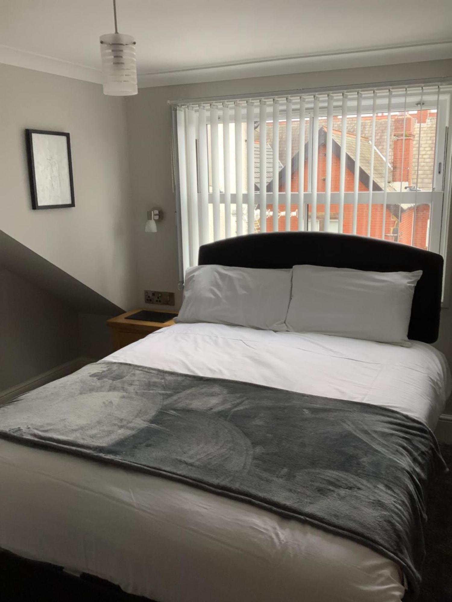 Jeffersons Abbey Road Serviced Apartments (Adults Only) Barrow-in-Furness Zimmer foto